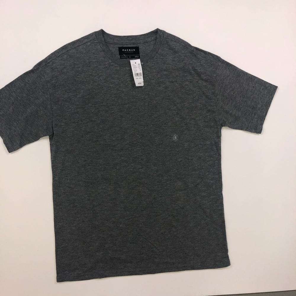 PacSun Gray T-shirt with tiny black splatters